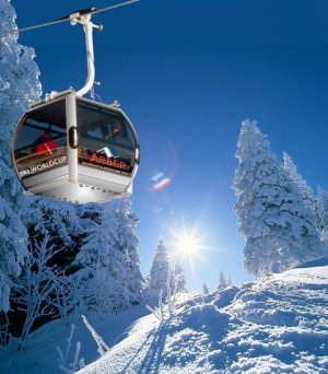 Bayerischer Wald: Skigondel am Arber