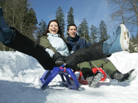 Urlaub im Bayerischen Wald: Spa&szlig; beim Rodeln