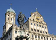 Urlaub in Bayerisch Schwaben: Augsburg Rathaus