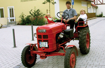 Traktorfahrt beim Hotel Dirsch