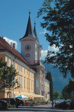 Tegernsee Klosterkirche und Bräustüberl