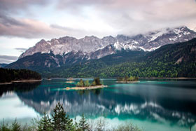 Eibsee mit Wettersteinmassiv