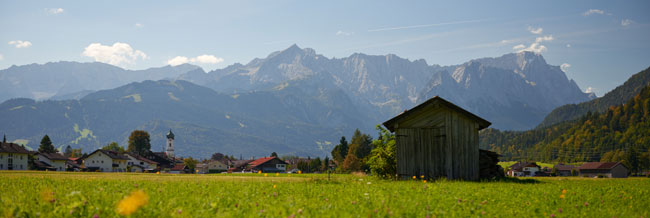 Farchant mit Zugspitzmassiv