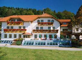 Wander- und Wellnesshotel H&uuml;ttenhof
