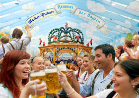 Stimmung im Bierzelt